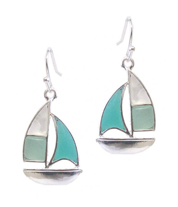 ( Y168 )  SEALIFE SEA GLASS EARRING